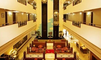 The Capitol Hotel 28/35