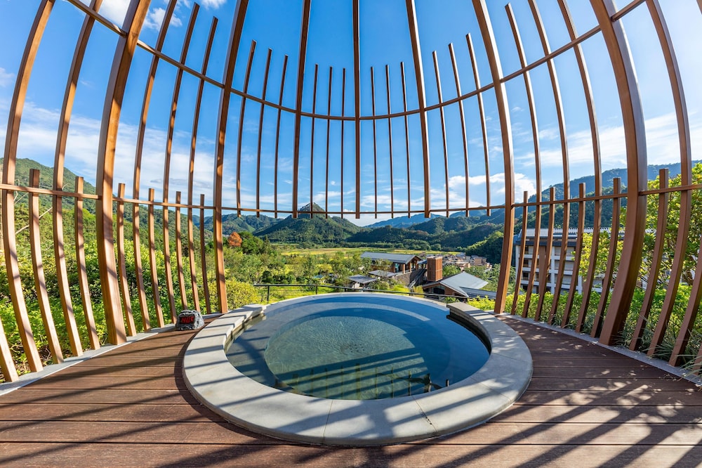 Wyndham Qingyuan Lianzhou Hot Spring Resort 22/24