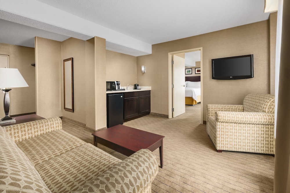Holiday Inn Express Boston South Brockton 7/78