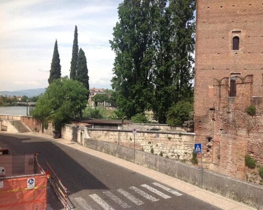 Aparthotel Verona House 47/50