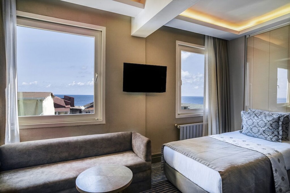AHC Grand Bazaar Hotel 24/64