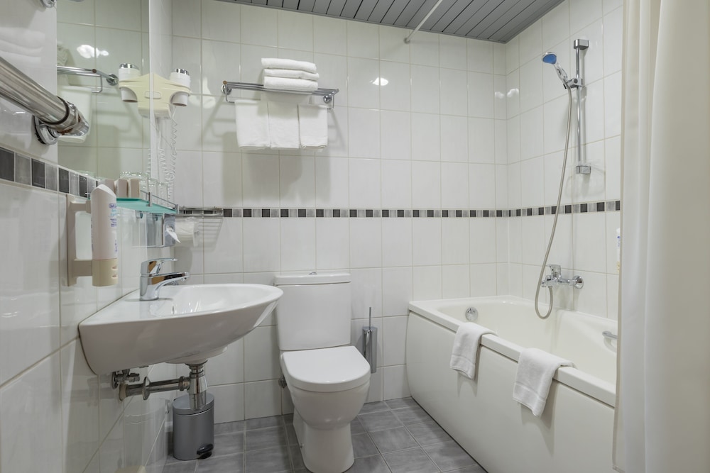 Riga Islande Hotel 56/58