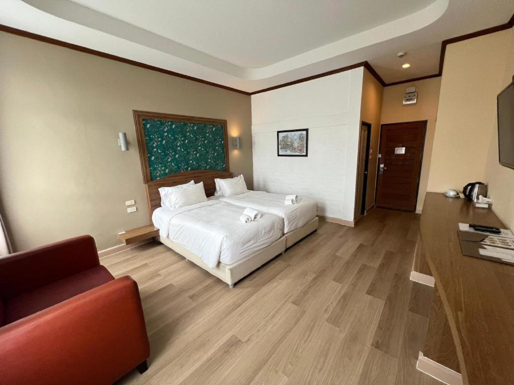 Thada Chateau Hotel 20/50