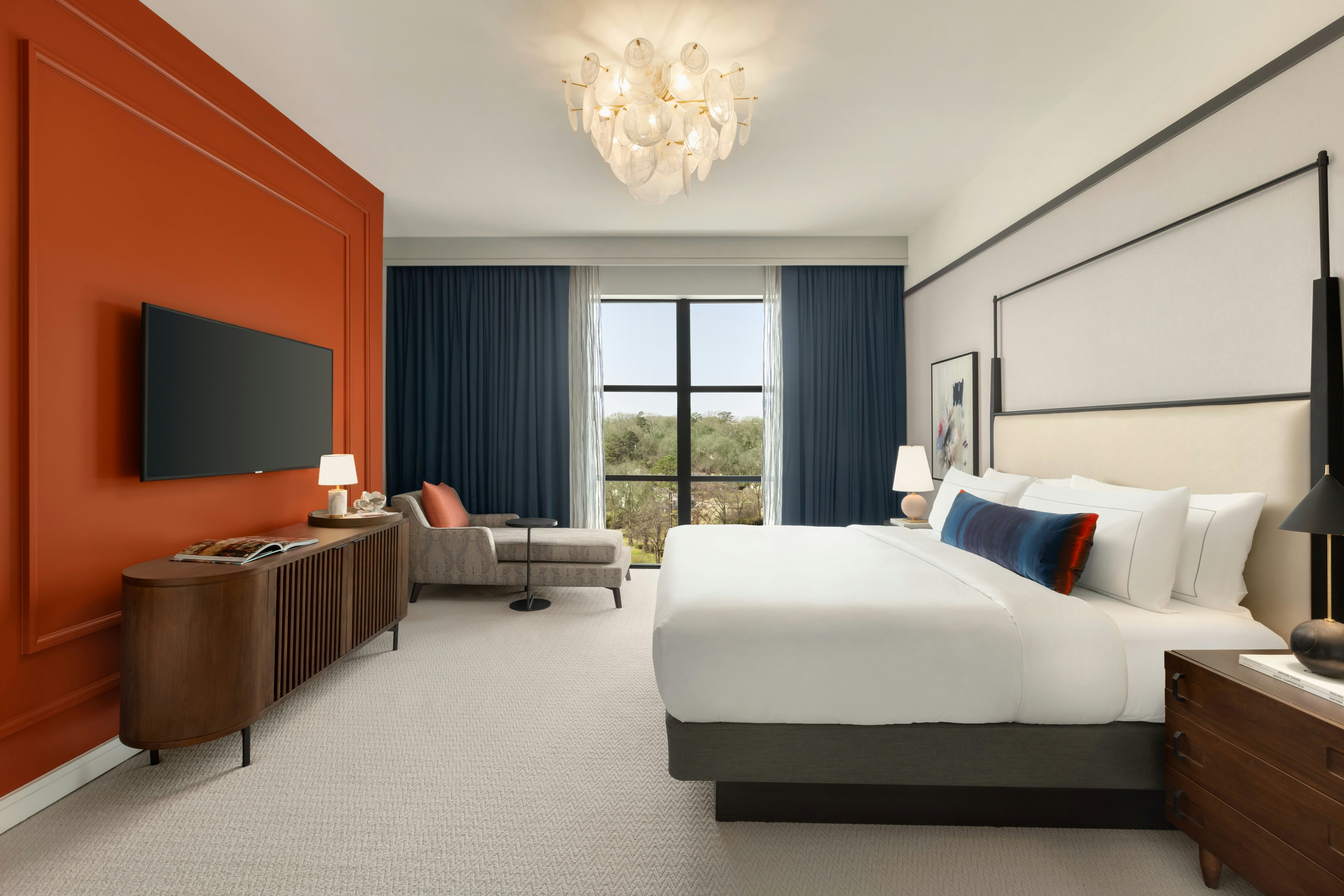 Lakeshore, Suite, King Bed, Accessible