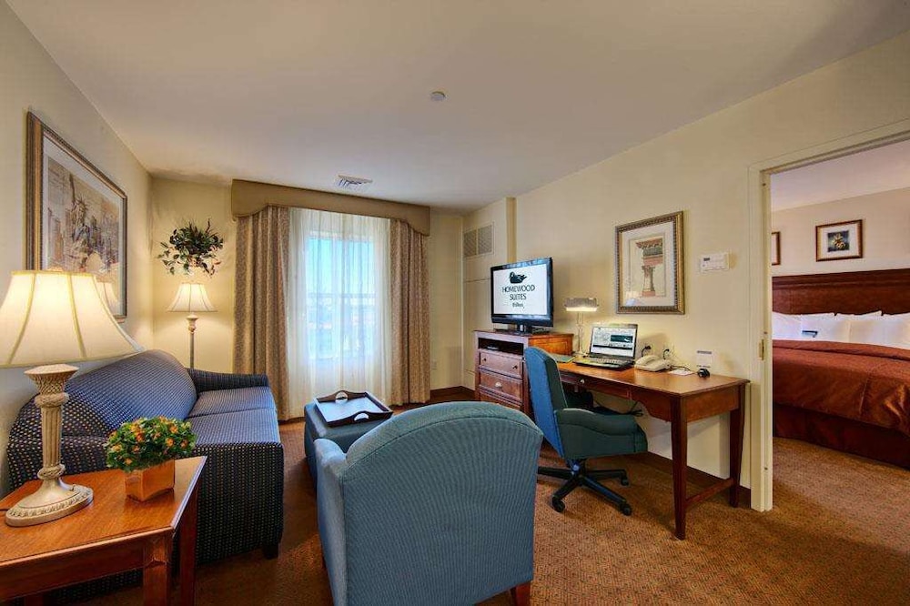 Homewood Suites by Hilton East Rutherford - Meadowlands, NJ 48/81