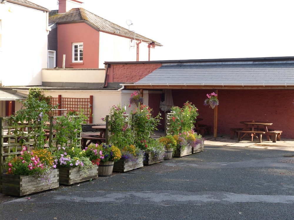 The Weary Ploughman - Inn 4/30