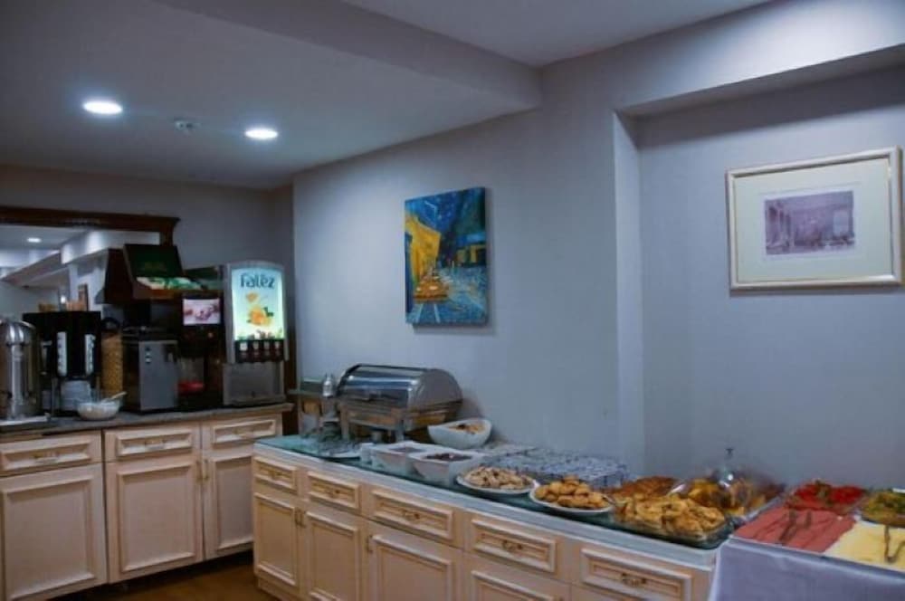 Albatros Premier Hotel 41/57