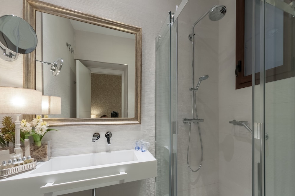 Suites Murillo Segovias 22/82