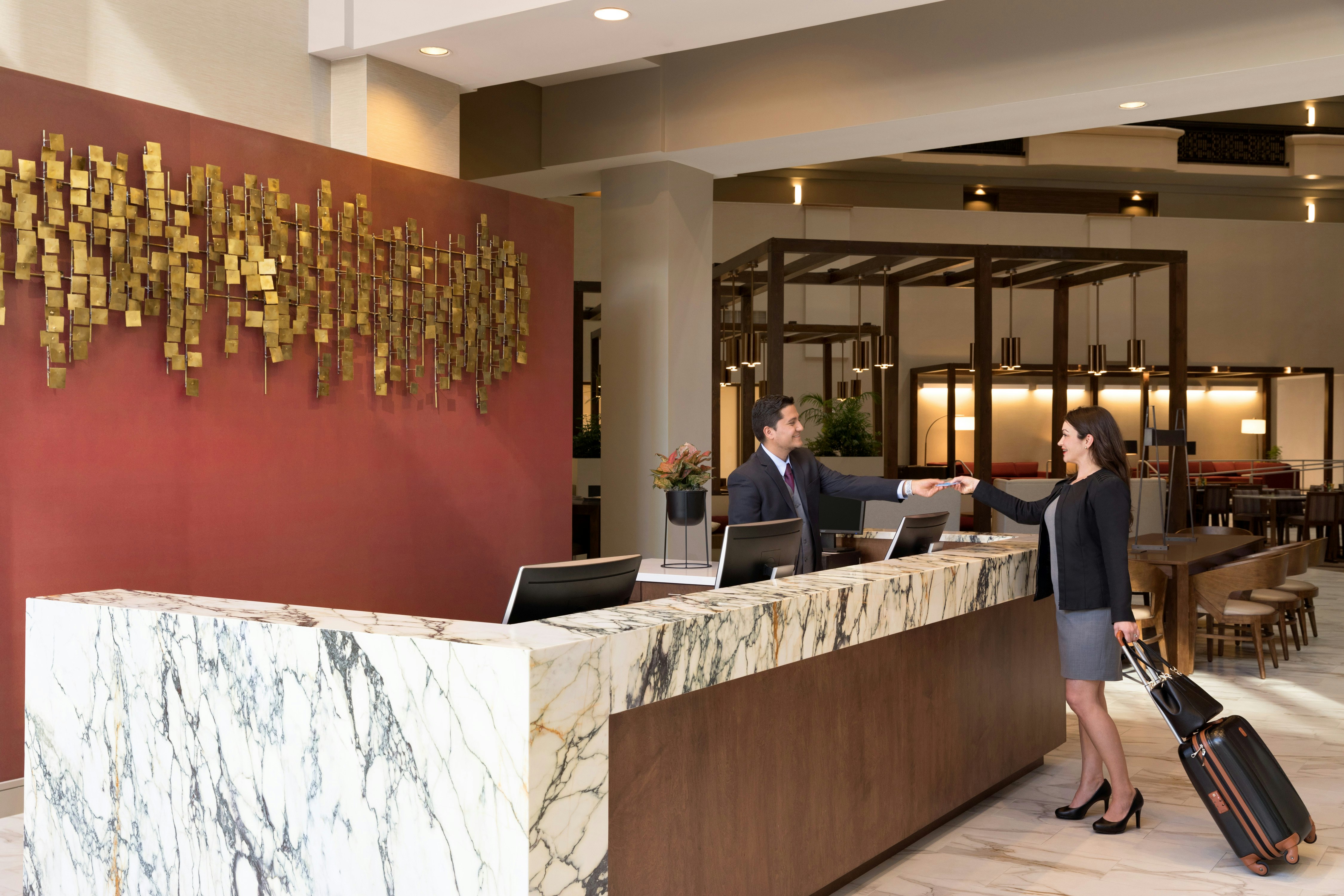 Embassy Suites By Hilton Phoenix Downtown North 9/70