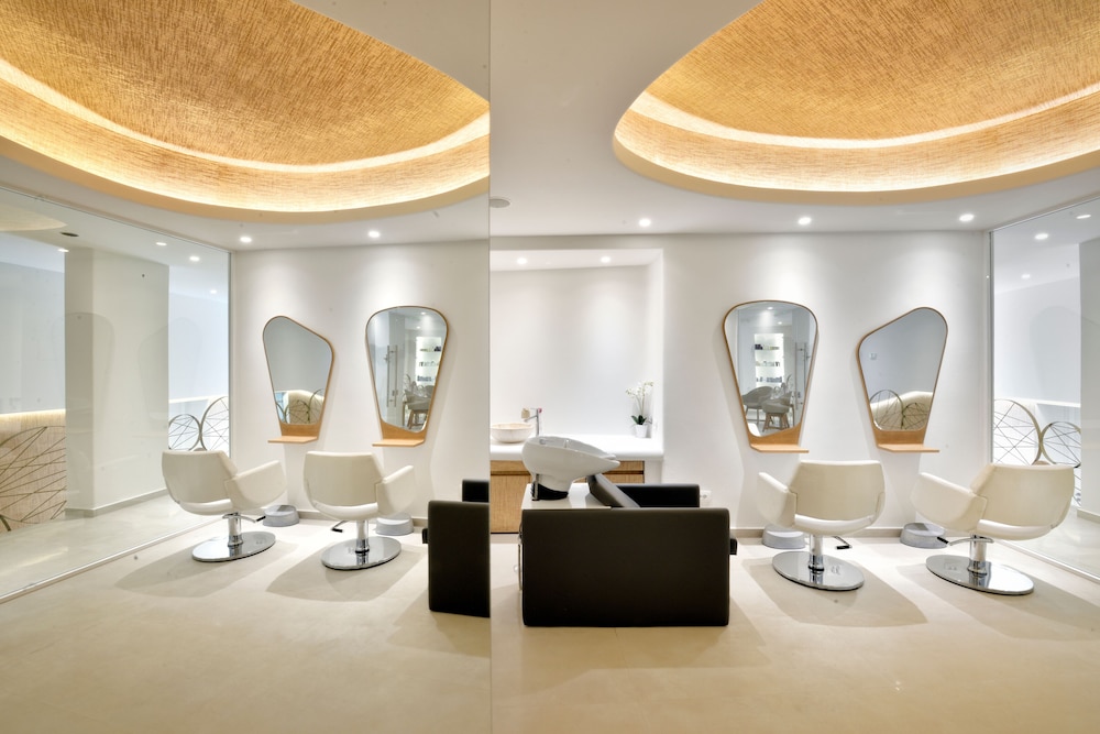Anax Resort and Spa 40/50