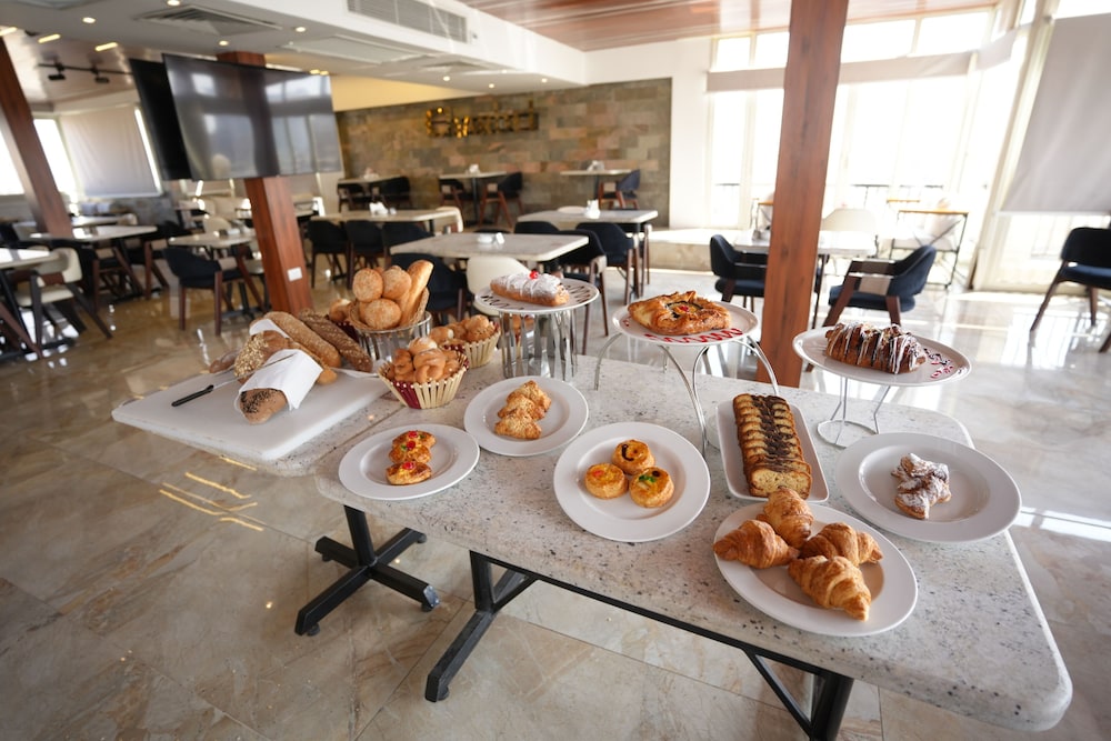 Mar Charbel Hotel 40/55
