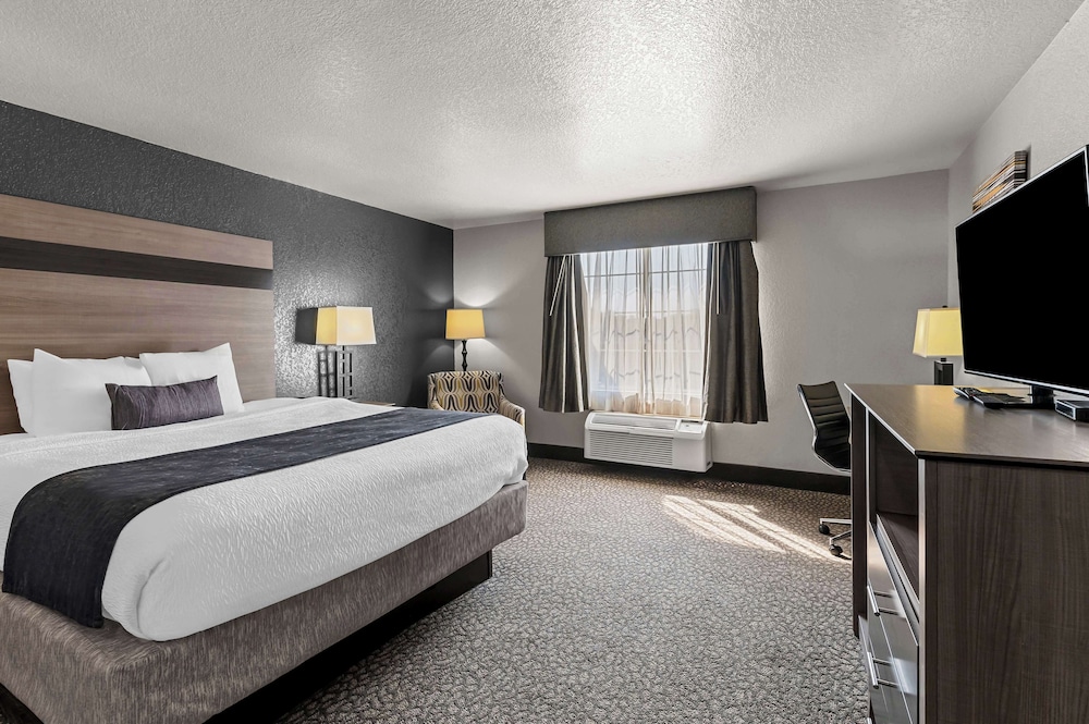 Best Western Sherwood Inn & Suites 9/50