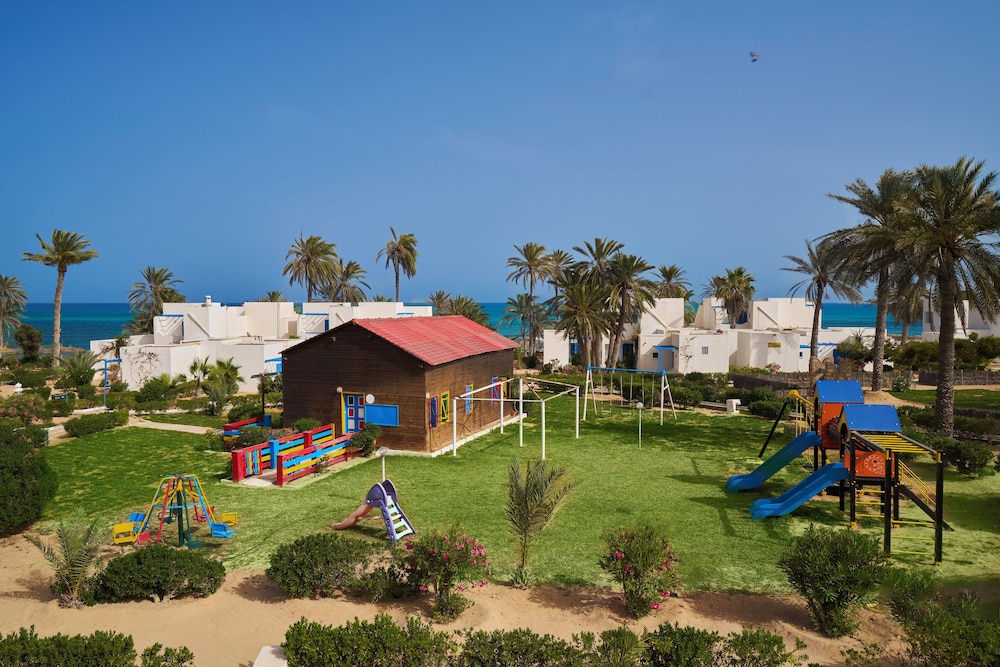 Hari Club Beach Resort 91/103