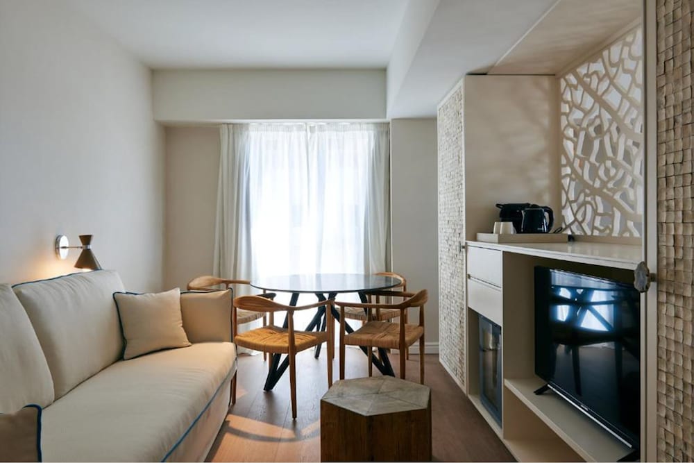 Hotel Honucai 48/75