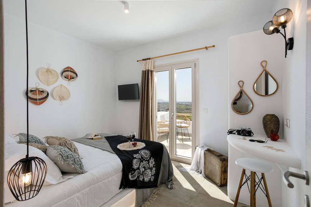 Naxos Earth Suites 19/59