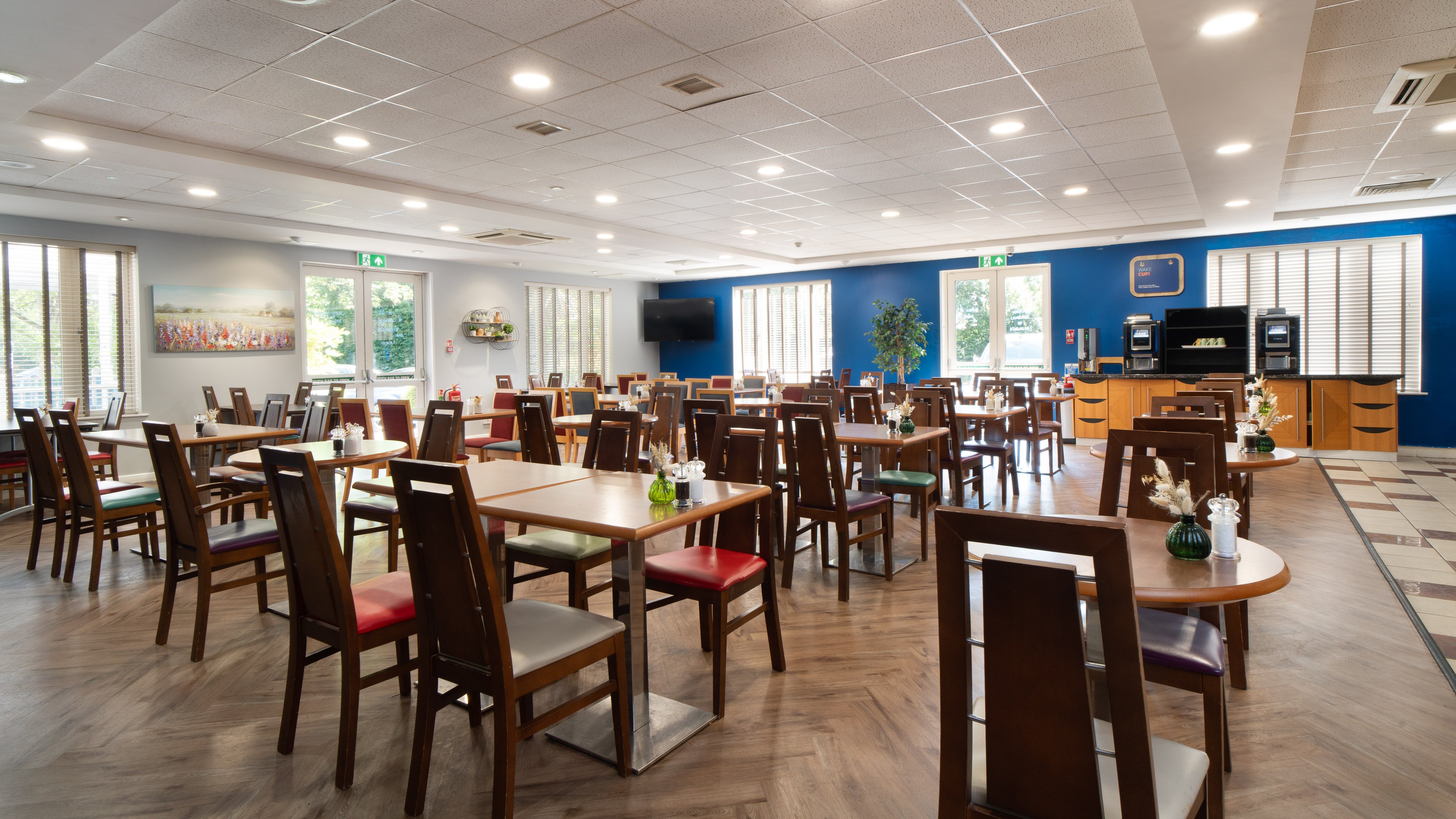 Holiday Inn Express Poole 35/50