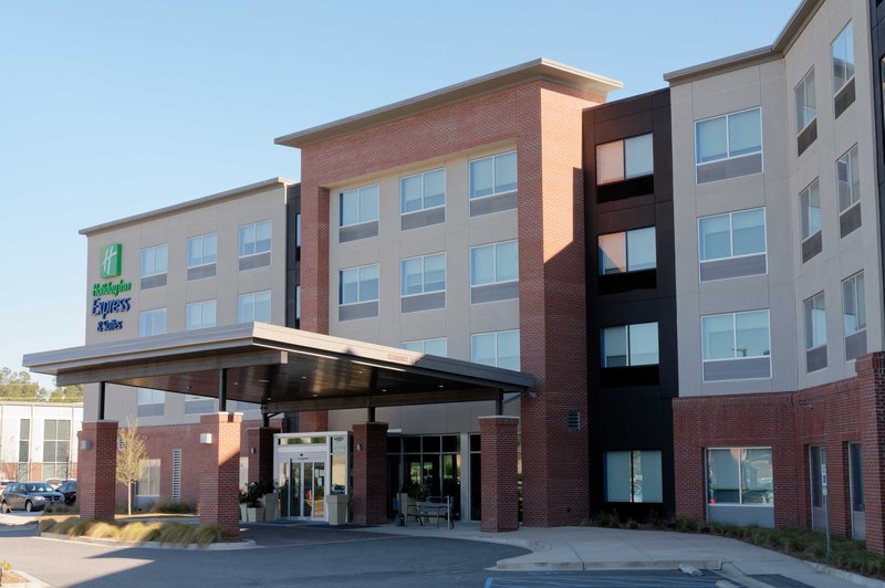 Holiday Inn Express & Suites - Summerville 49/55