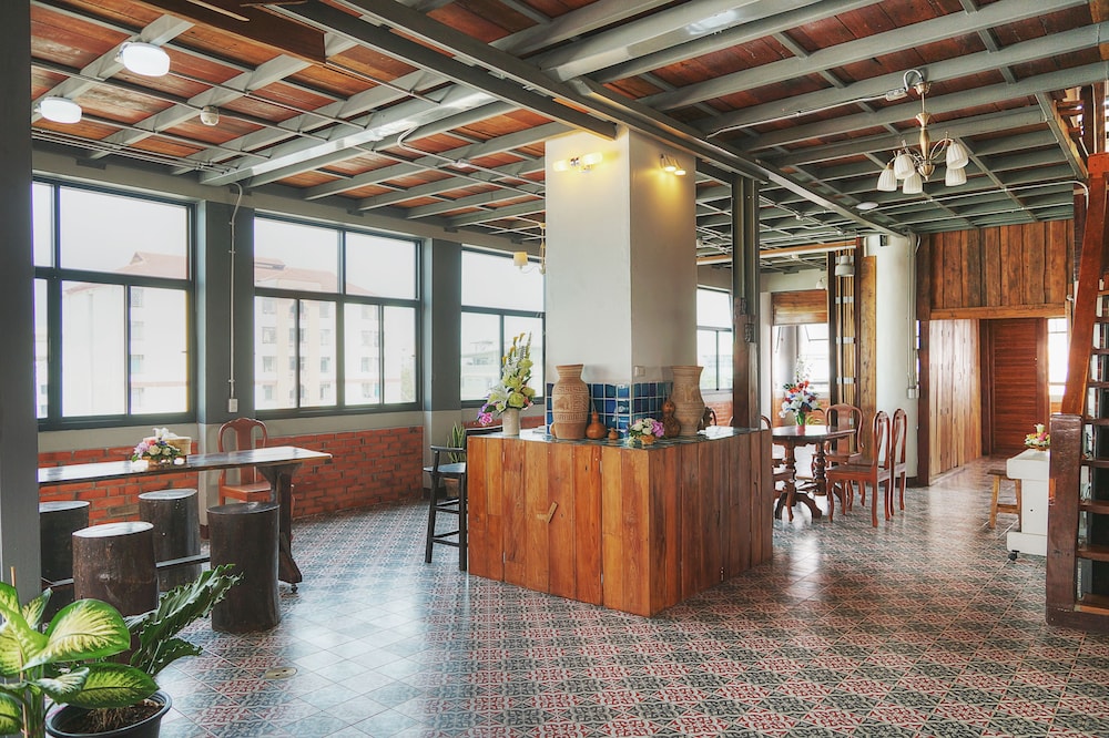 Saengpanya Home Boutique Hotel 7/65