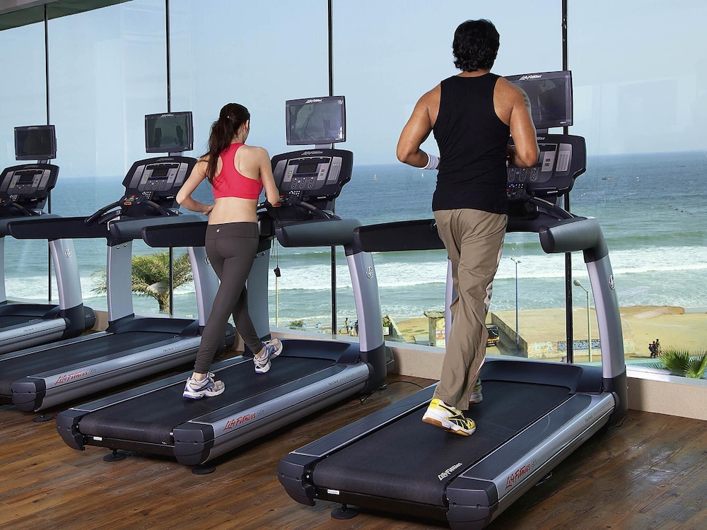 Novotel Visakhapatnam Varun Beach Hotel 39/75