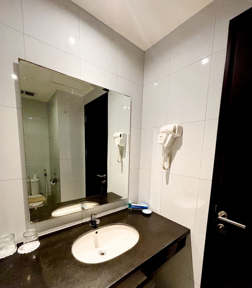 Hotel Brothers Biru Solo Baru 41/41