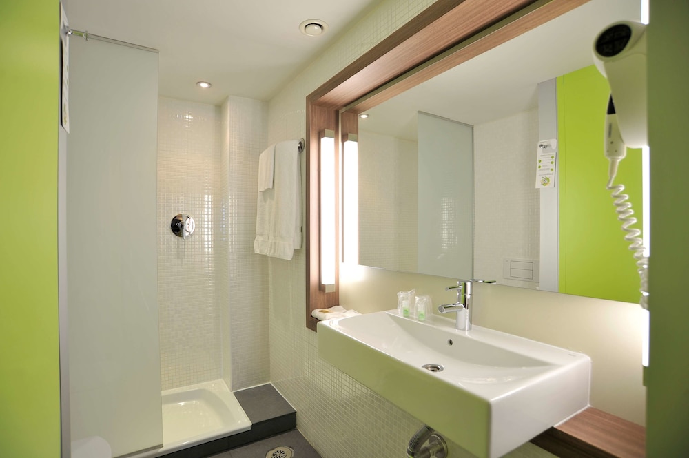Travelodge Malaga Airport 58/60
