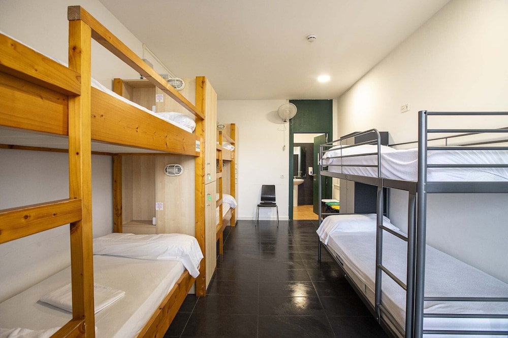 Inout Hostel 14/50