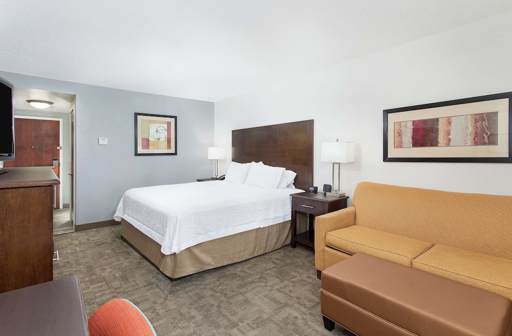 Hampton Inn Cullman 25/56