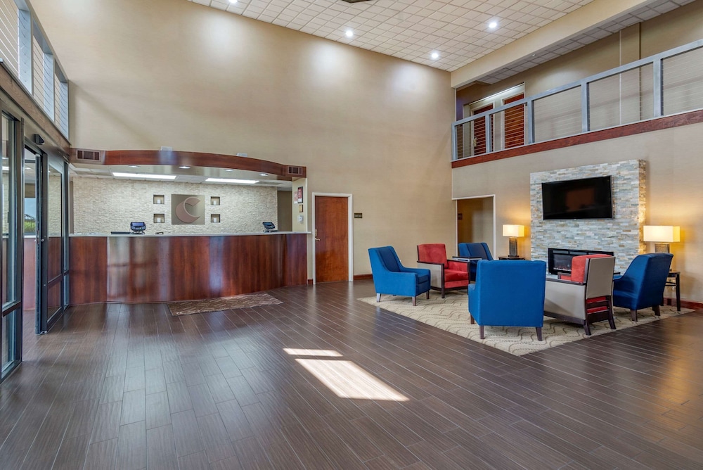 Comfort Suites Warner Robins 8/56
