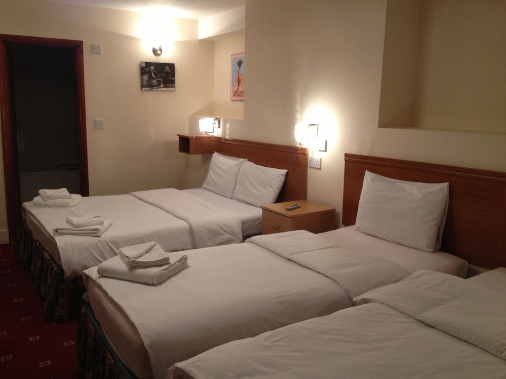 Bridge Park Hotel 14/65