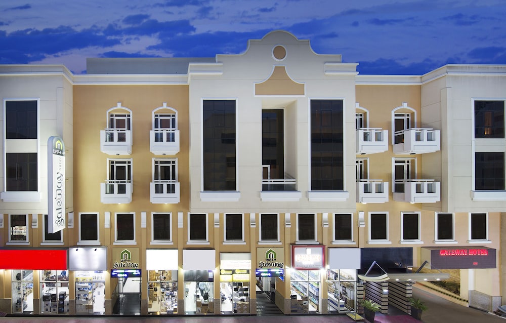 فندق البوابة