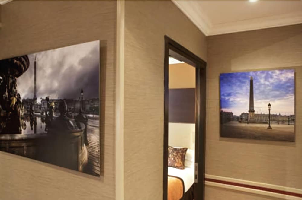Hotel Saint Honore 34/35