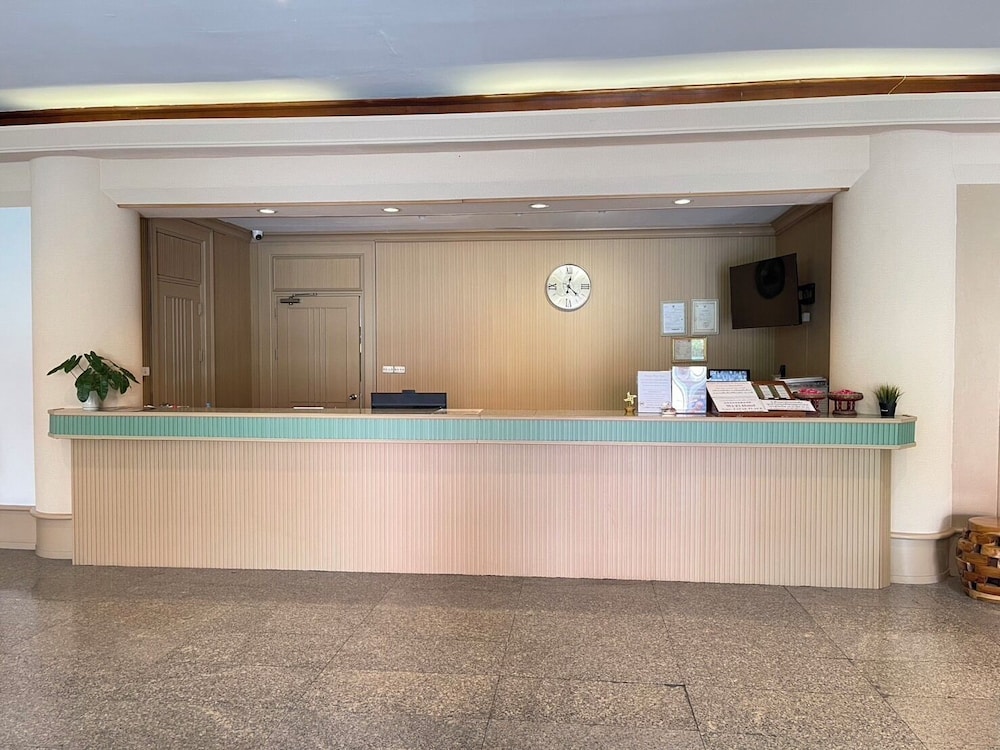 Tapae Place Hotel 7/39