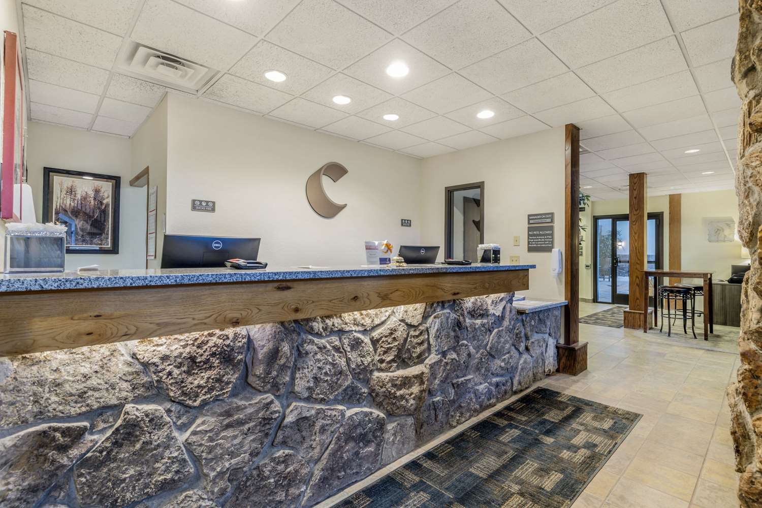 Comfort Inn & Suites Mt. Rushmore 2/14