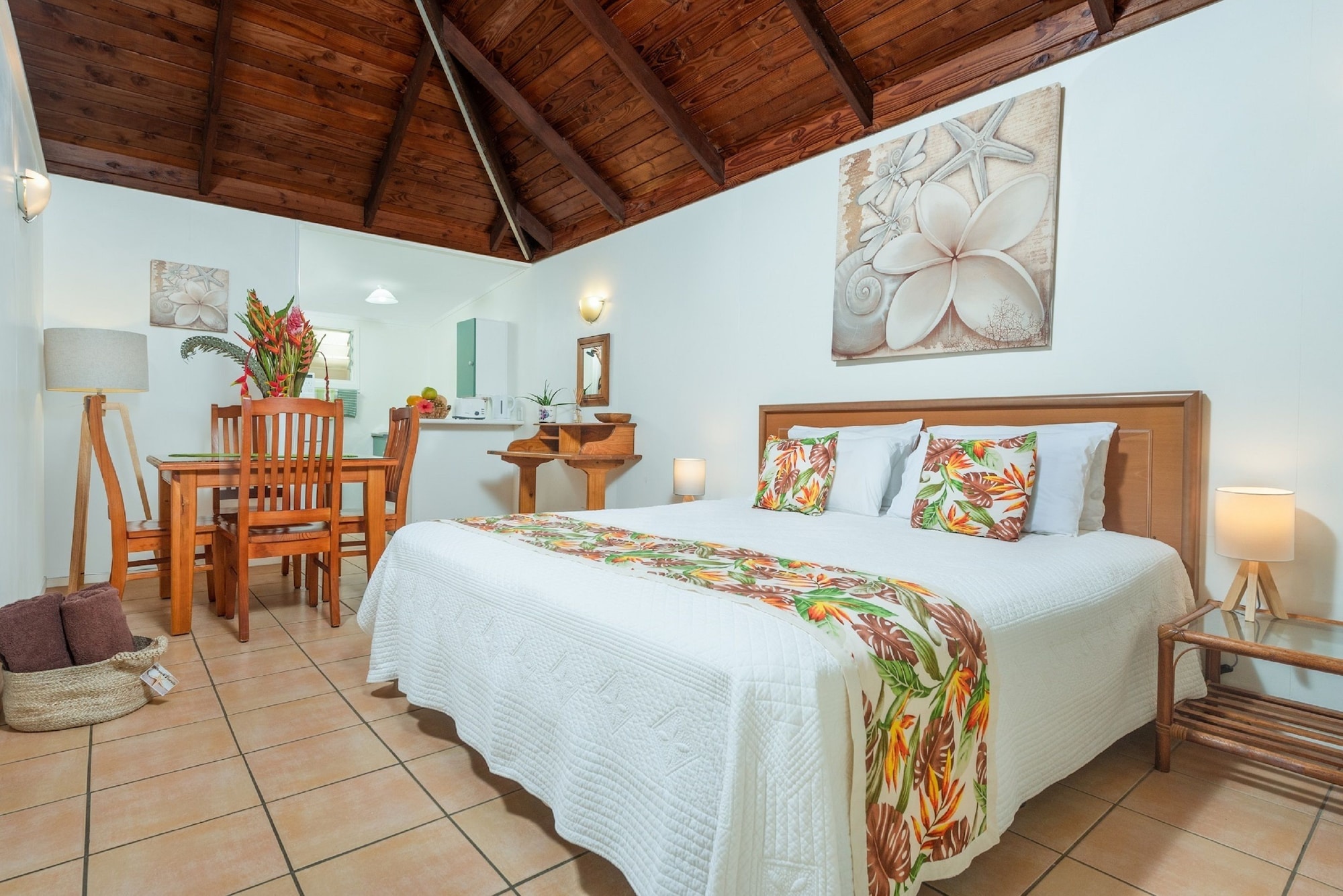 1 Bedroom, Tropical, Villa, King and Twin Beds