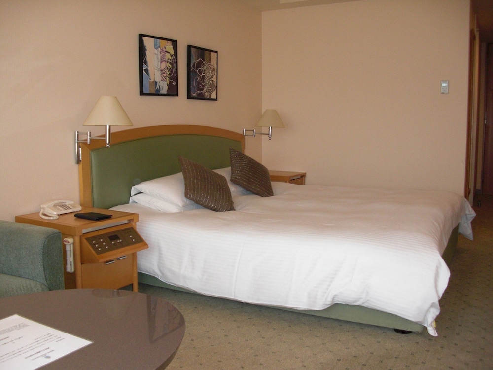 DELUXE, DOUBLE BED