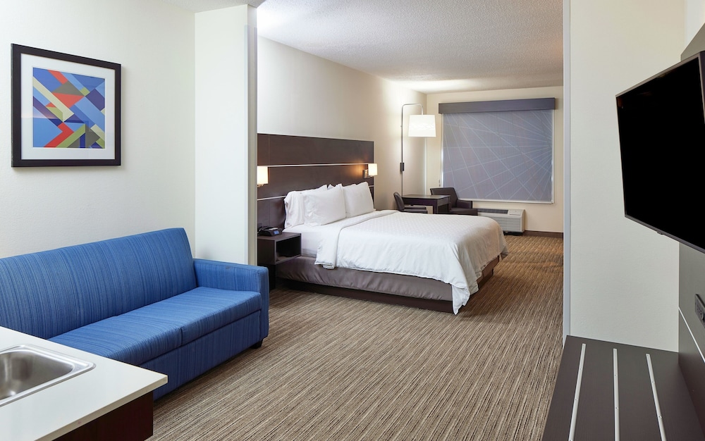 Holiday Inn Express Hotel And Suites Gadsden W Near Attalla 19/76