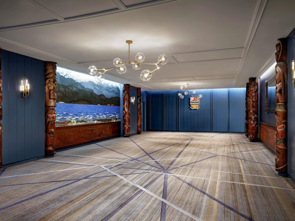 Fairmont Royal York Gold Experience 3/50