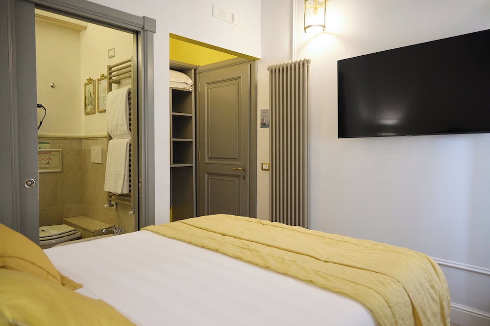 ECONOMY, DOUBLE BED