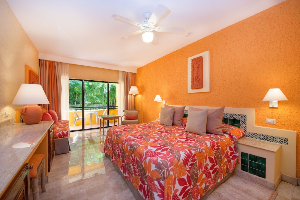 Iberostar Waves Quetzal 11/50