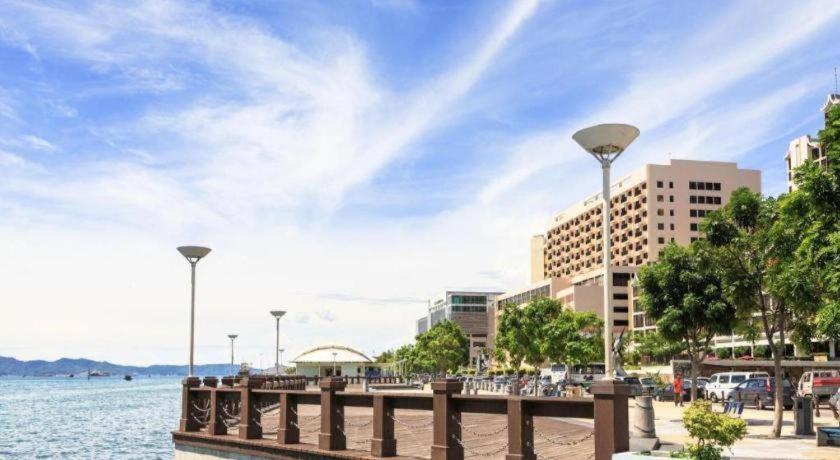 Cathay Hotel 43/50
