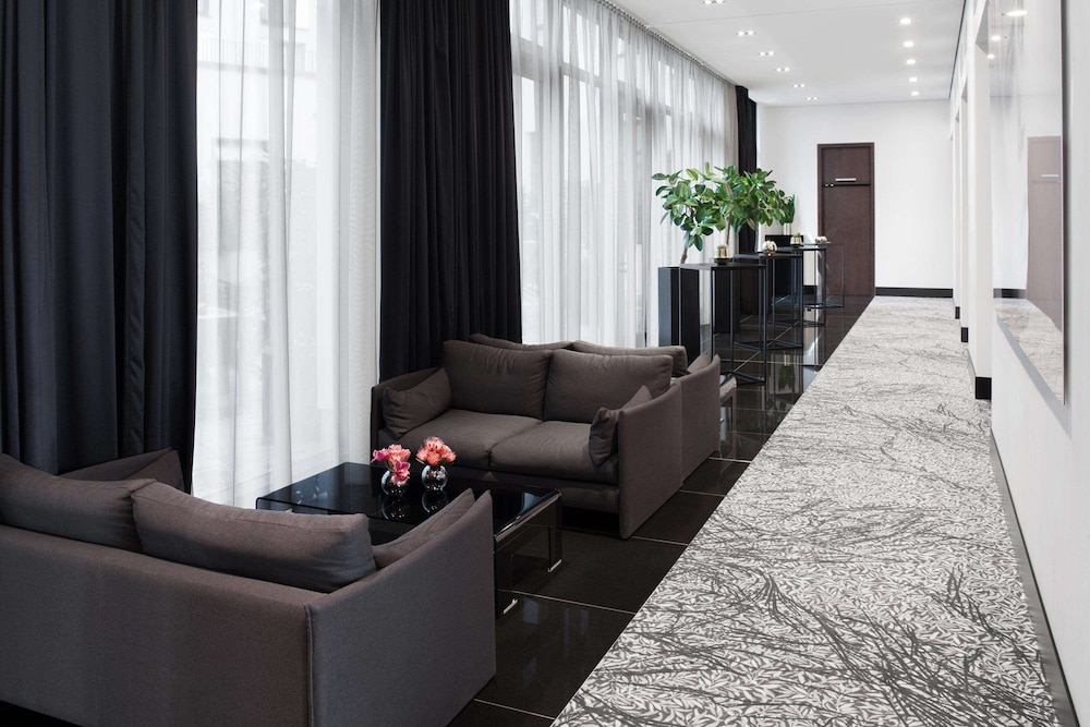 Hotel AMANO Grand Central 46/76