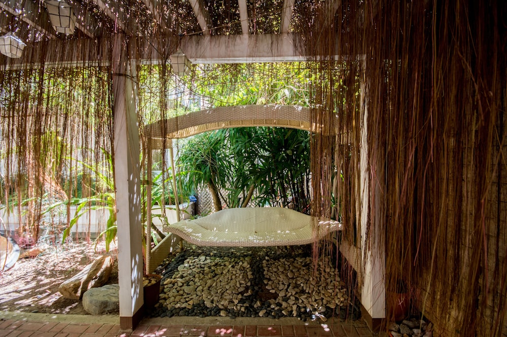 Sur Beach Resort Boracay 66/70