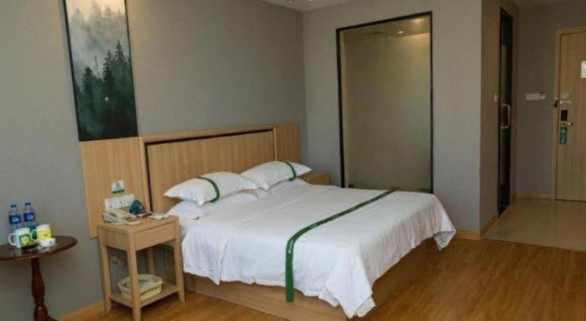 GreenTree Inn Jiansu Nantong Tongzhouwan Huanghe Road Business Hotel 23/41