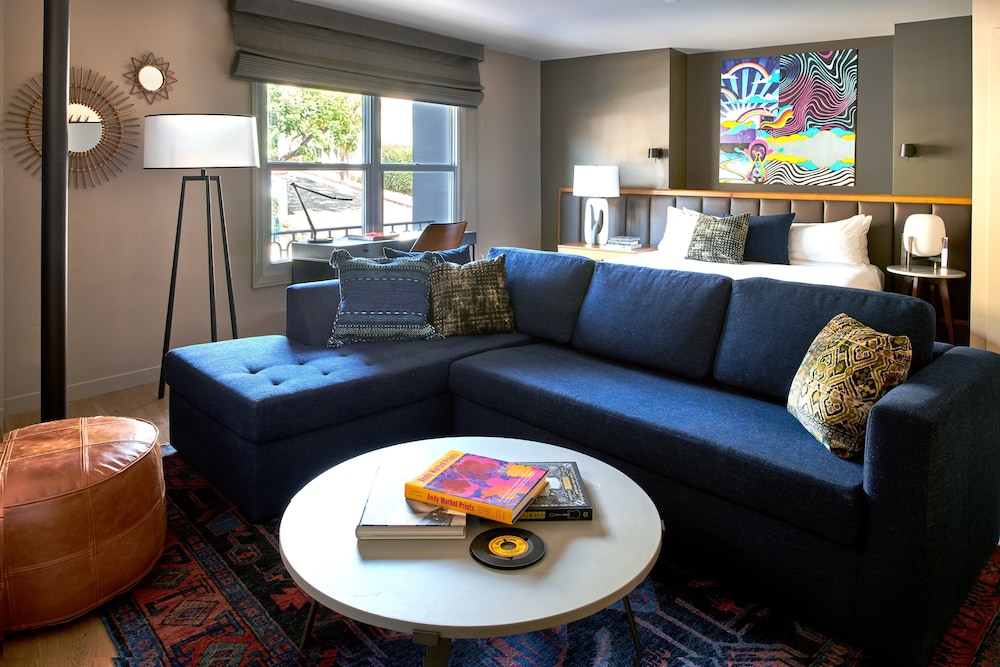 Hotel Ziggy 49/75