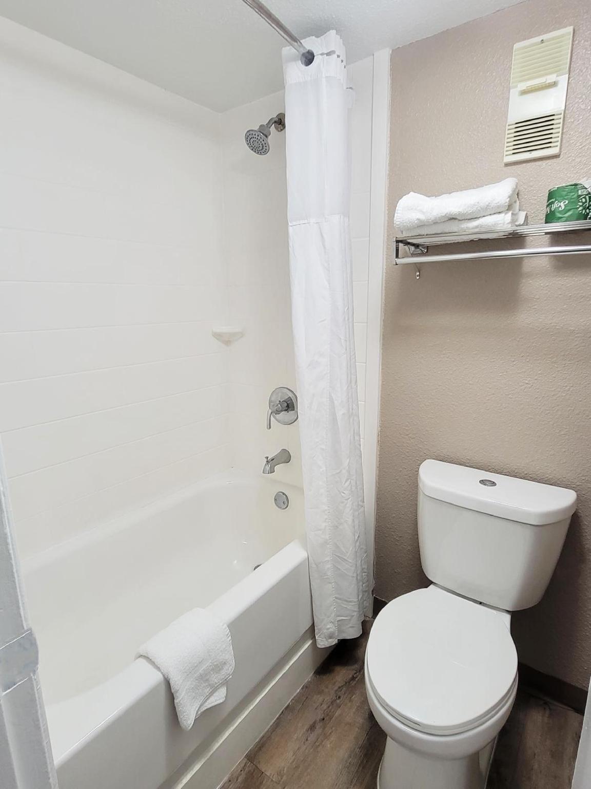 San Antonio Near South Texas Medical Ctr 23/25