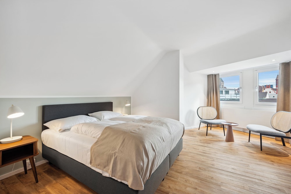 HOTEL BASEL 25/50