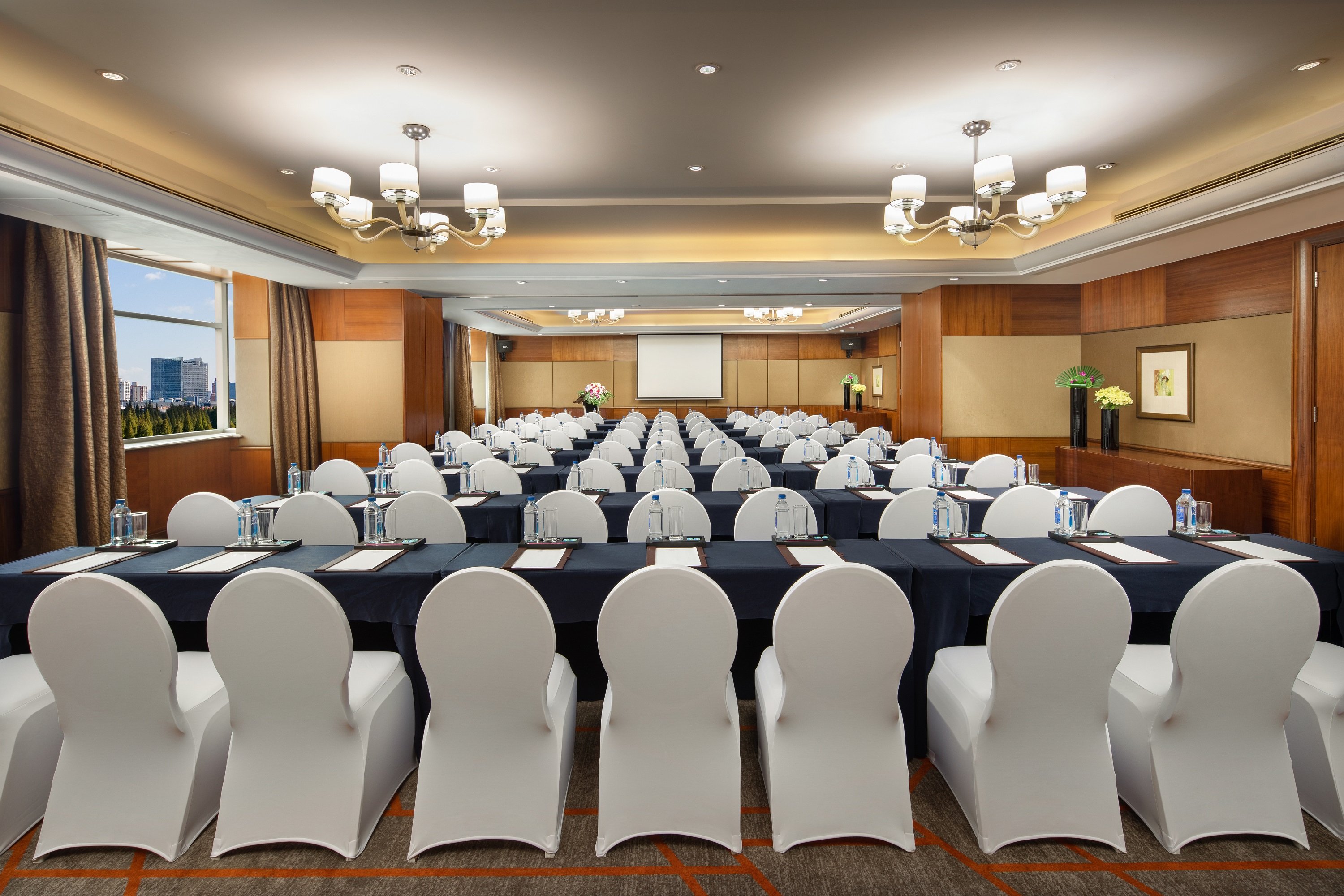 Crowne Plaza Fudan 53/60