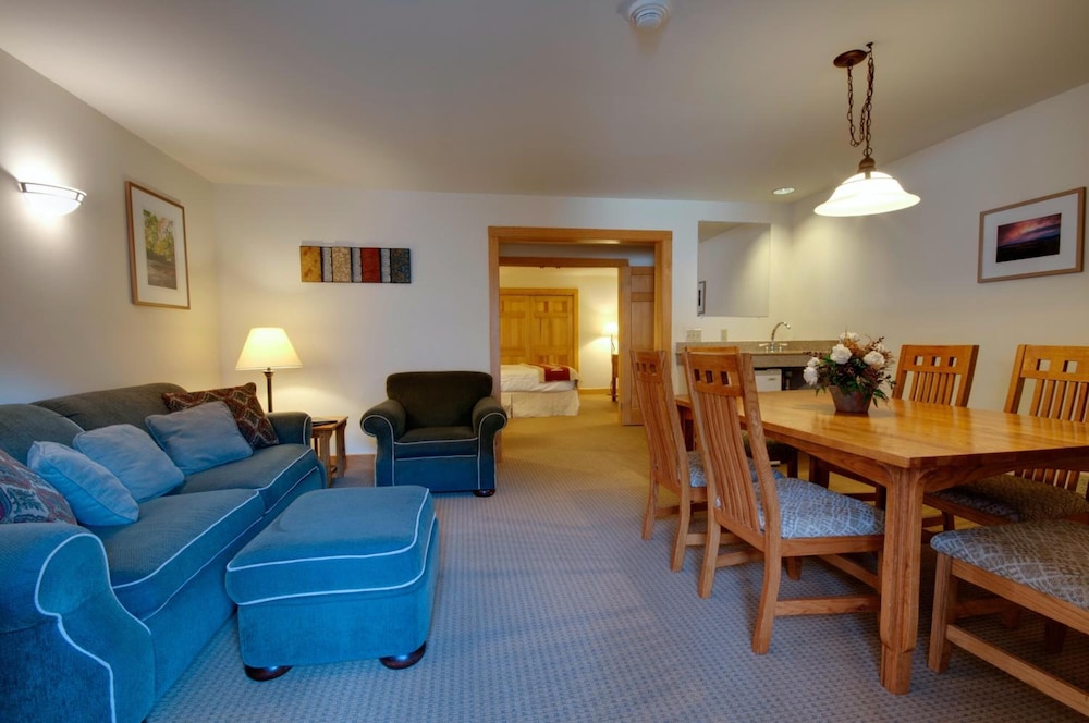 Minnewaska Lodge 16/27