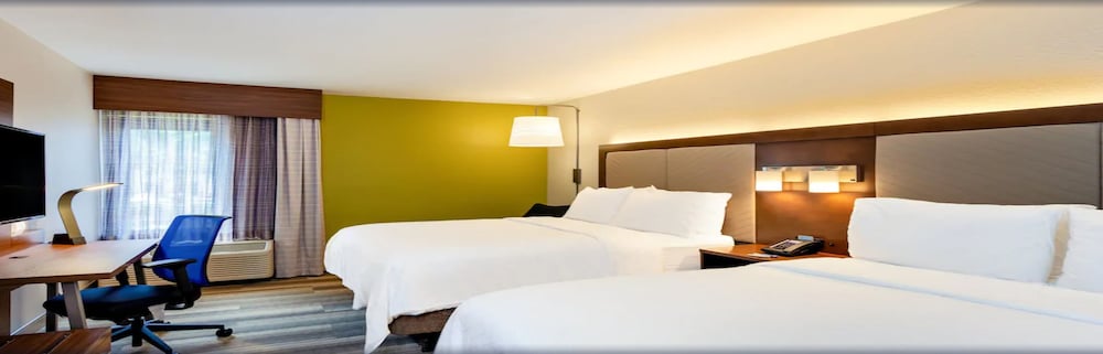 Holiday Inn Express Tampa-Brandon 17/52