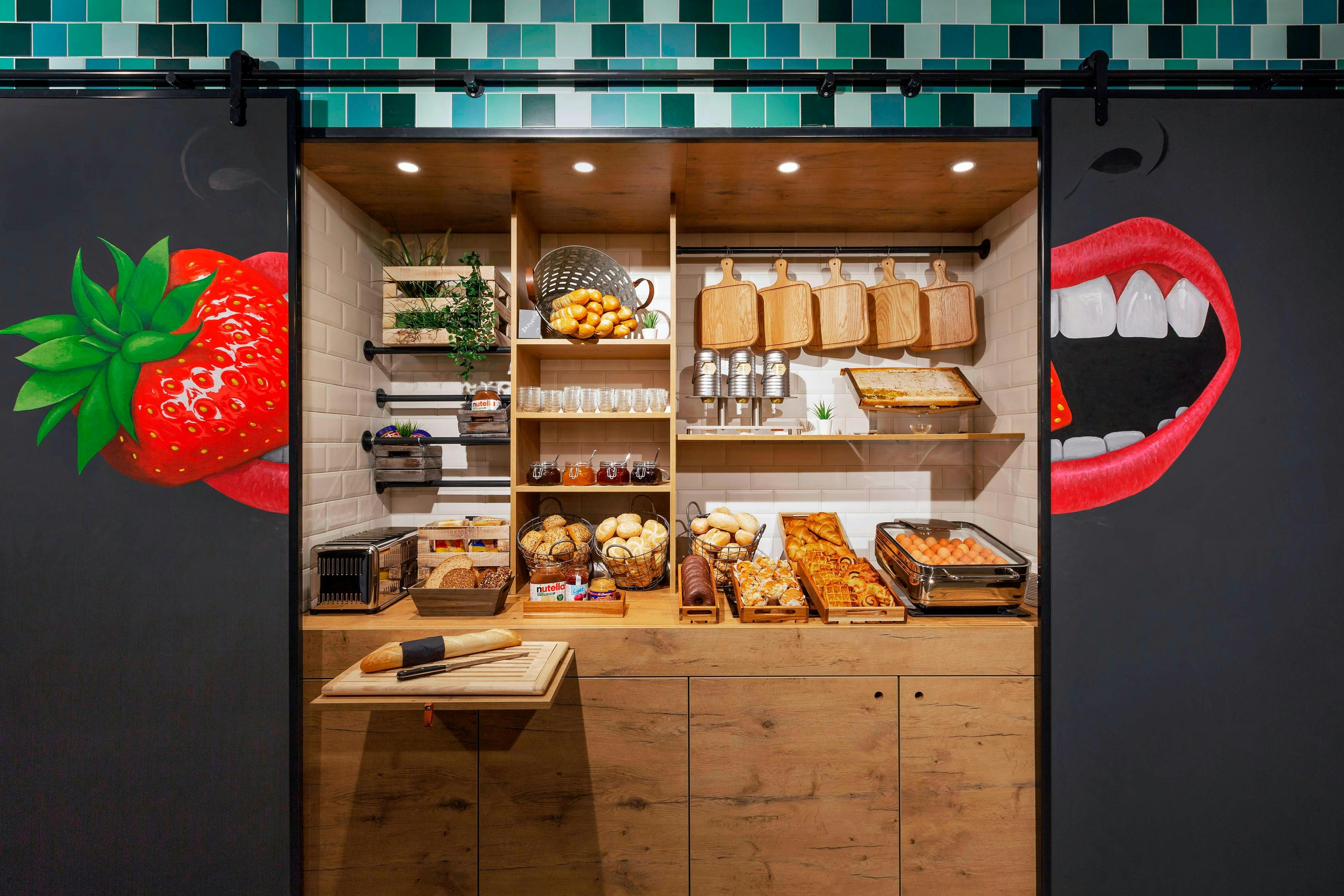 MOXY DUESSELDORF SOUTH 6/52